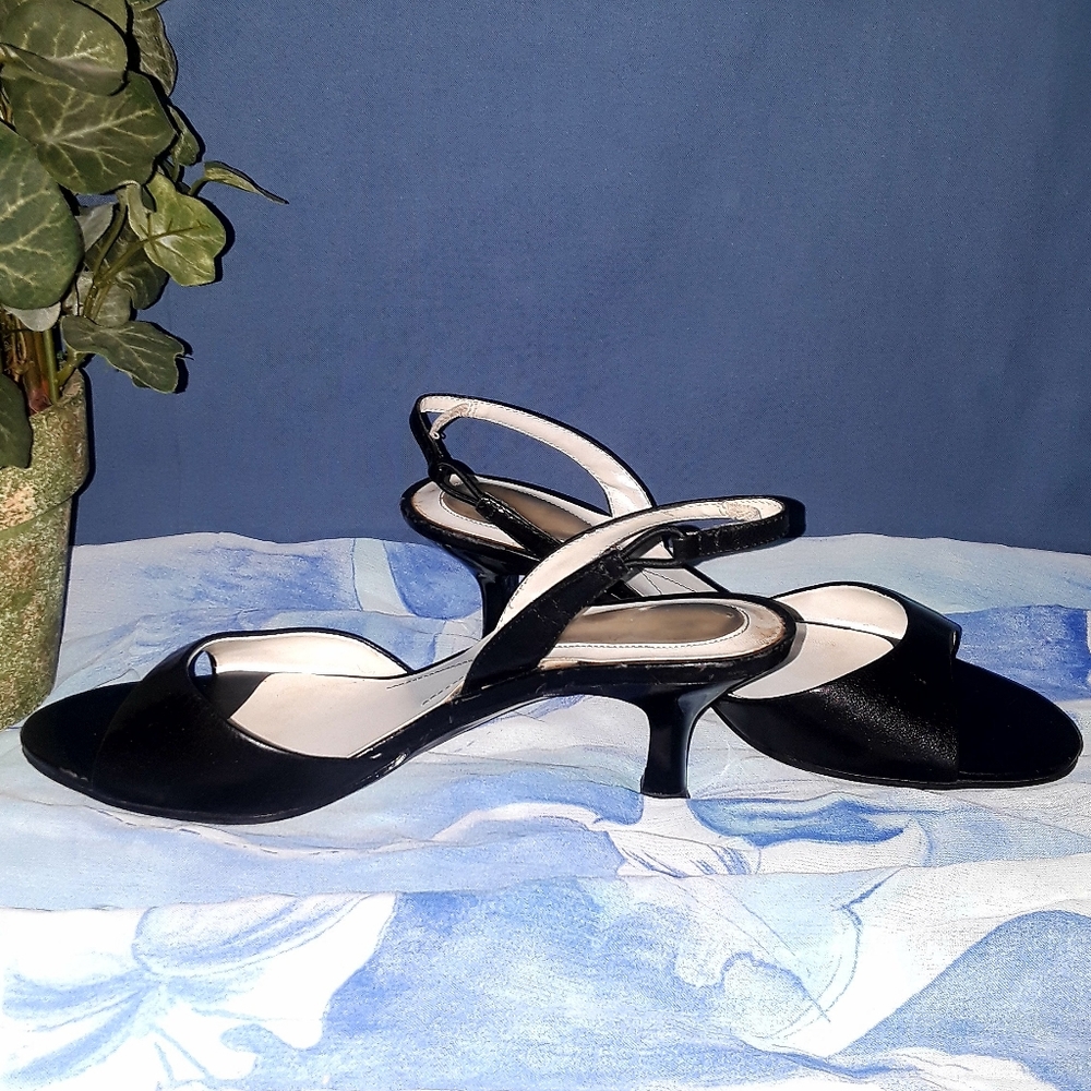 Liz Claiborne Black Heels